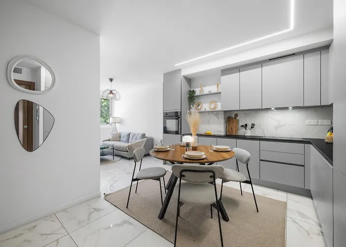 - Mordern Sea Close * Niza