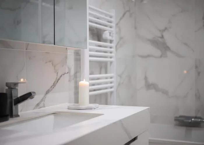 - Mordern Sea Close * Niza